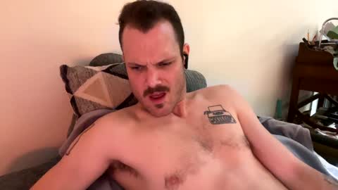 Reed Thomas online show from 02-05-25, 01:37