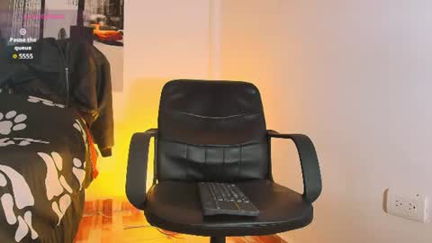 Snapshot of regan_01 chatting on 06-10-26, 06:07 Regan online show from 06-10-26, 06:07