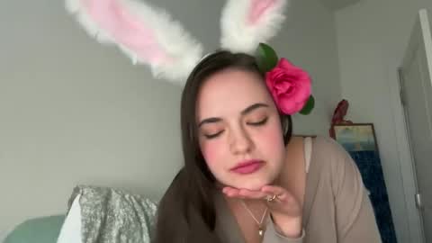 Snapshot of reginababyy chatting on 04-06-26, 01:14 Its Reginaaa online show from 04-06-26, 01:14