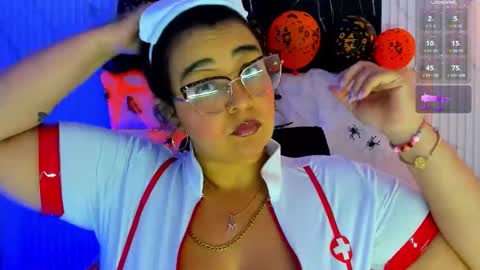 reginavegaa online show from 10-31-25, 11:44