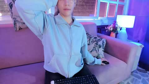 Snapshot of reiayanamy chatting on 12-21-25, 07:43 Rei Ayanami online show from 12-21-25, 07:43