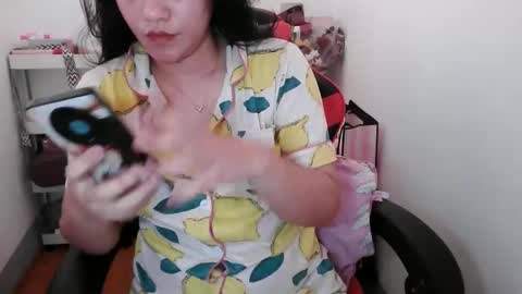 reign2525 online show from 11-22-25, 05:28