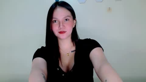 Snapshot of reignxxxx chatting on 05-28-26, 02:47 Rei online show from 05-28-26, 02:47