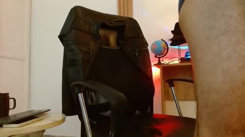   REIKO  online show from 11-12-25, 03:34