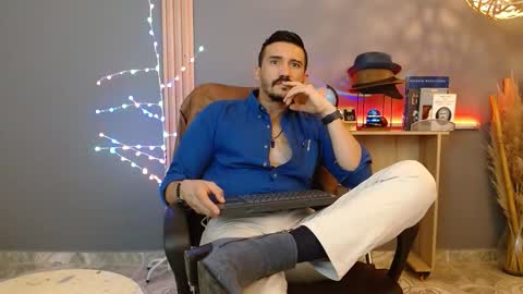   REIKO  online show from 03-02-26, 06:04