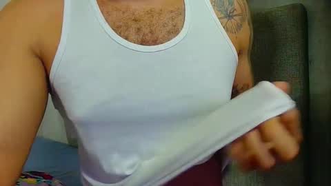 paola online show from 10-05-25, 04:00