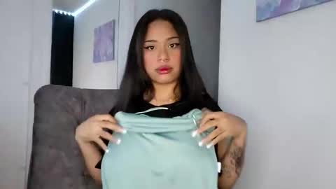 reina_reina online show from 04-20-26, 05:32