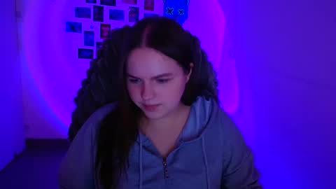 Reina online show from 02-21-26, 12:50