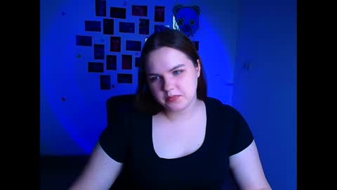 Reina online show from 03-15-26, 06:52