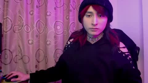 reiv_femboy online show from 10-07-25, 05:26