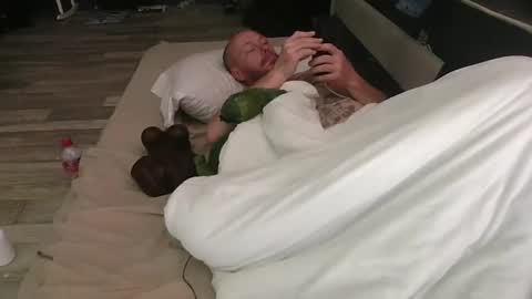 Snapshot of remshotdt chatting on 02-21-25, 11:22 remshotdt online show from 02-21-25, 11:22