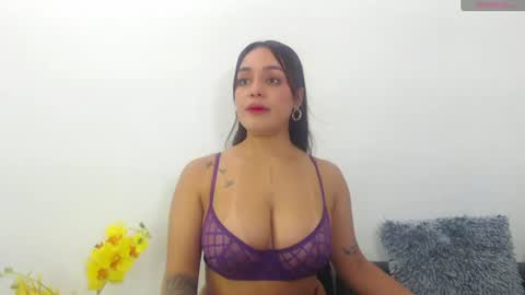 Snapshot of renatabrownn28 chatting on 06-13-26, 03:04 renatabrownn28 online show from 06-13-26, 03:04