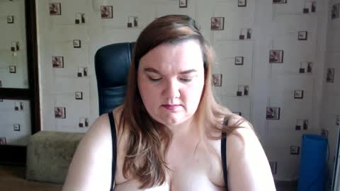 Snapshot of renataoia chatting on 06-27-26, 09:47 renataoia online show from 06-27-26, 09:47