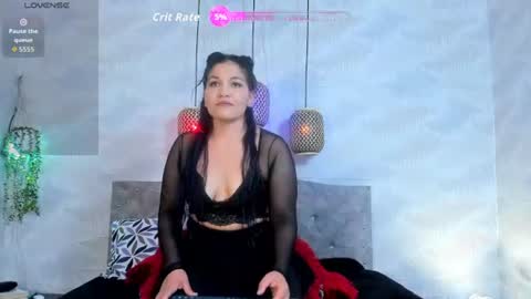 Snapshot of renatha_laurent chatting on 06-17-26, 07:48 Renatha Laurent online show from 06-17-26, 07:48