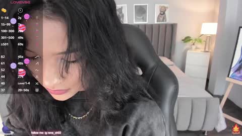 Snapshot of renee_shelby_ chatting on 12-09-24, 08:44 Renee Shelby online show from 12-09-24, 08:44