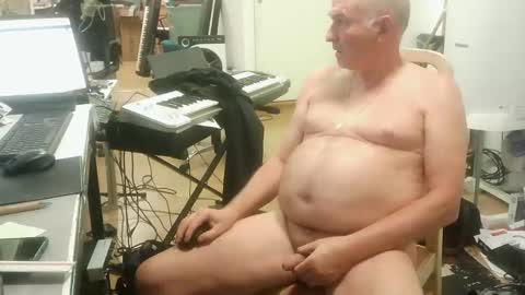 Snapshot of renefr chatting on 09-15-25, 09:48 renefr online show from 09-15-25, 09:48