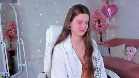 Renesmy online show from 03-05-26, 12:06