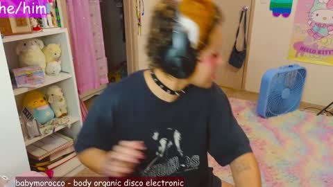 Snapshot of renpuppy chatting on 12-10-24, 06:33 REN online show from 12-10-24, 06:33