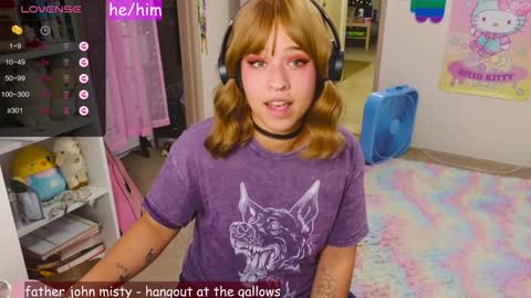 Snapshot of renpuppy chatting on 12-20-24, 05:57 REN online show from 12-20-24, 05:57