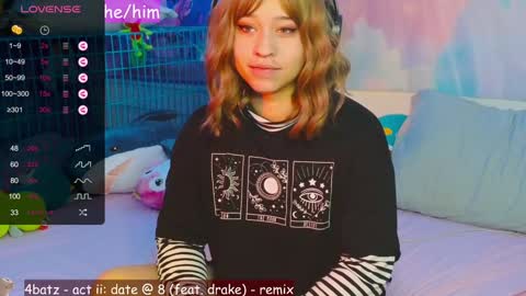 Snapshot of renpuppy chatting on 01-26-25, 08:14 REN online show from 01-26-25, 08:14