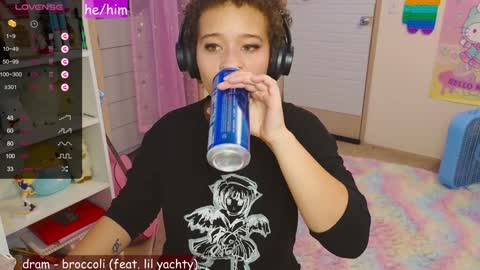 Snapshot of renpuppy chatting on 01-30-25, 05:52 REN online show from 01-30-25, 05:52