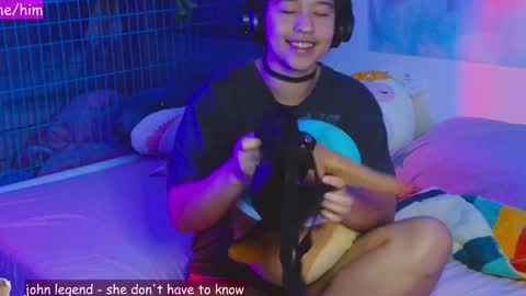 Snapshot of renpuppy chatting on 01-31-25, 03:44 REN online show from 01-31-25, 03:44