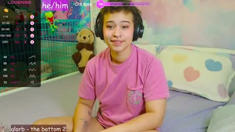 Snapshot of renpuppy chatting on 02-08-25, 05:51 REN online show from 02-08-25, 05:51