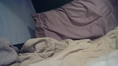 Snapshot of renrotten chatting on 02-24-25, 12:20 Ren Rotten online show from 02-24-25, 12:20