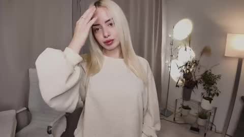 Laura online show from 10-20-25, 10:59