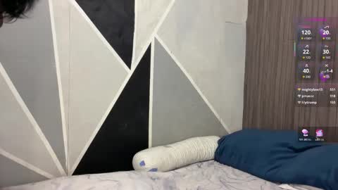 HAZEL online show from 03-12-26, 12:50