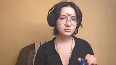 Snapshot of retaroessler chatting on 04-07-26, 07:20 Sofia online show from 04-07-26, 07:20