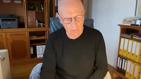 Snapshot of reteid chatting on 01-12-26, 01:49 reteid online show from 01-12-26, 01:49