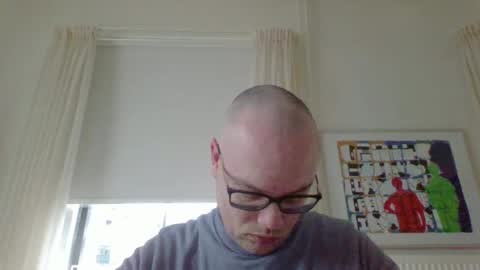 Snapshot of rettie1984 chatting on 02-25-25, 02:44 Attention whore online show from 02-25-25, 02:44