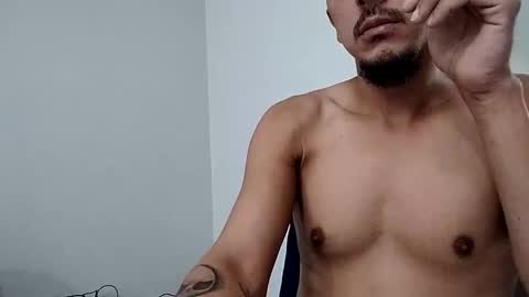 Snapshot of rev82592 chatting on 10-25-25, 04:42 justforfun794 online show from 10-25-25, 04:42