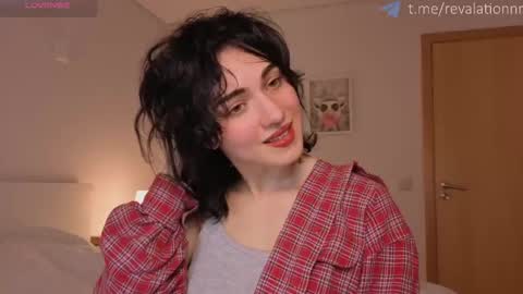 Ewiwi online show from 01-15-26, 03:49