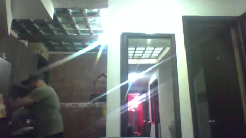 Snapshot of reyalad_mariana chatting on 02-12-25, 03:05 REYALAD online show from 02-12-25, 03:05