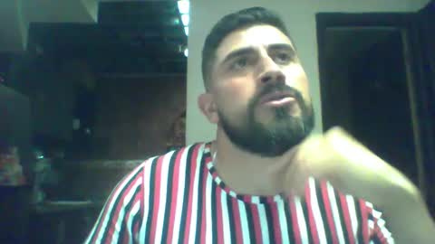 Snapshot of reyalad_mariana chatting on 02-18-25, 03:21 REYALAD online show from 02-18-25, 03:21