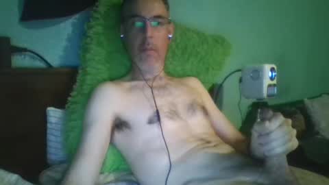 Snapshot of reyes_albert2006 chatting on 11-03-25, 07:31 reyes_albert2006 online show from 11-03-25, 07:31