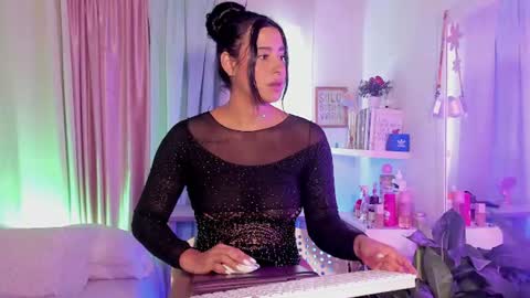 Rhaenyra online show from 06-16-26, 05:59
