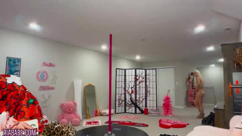 ria  online show from 11-13-25, 04:00