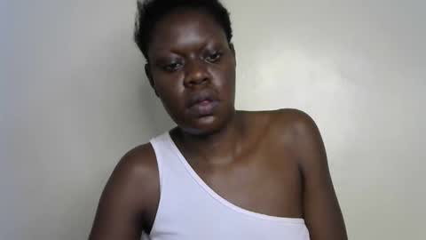 riana_sha online show from 10-28-25, 07:34