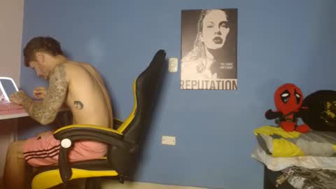 ricardo_big_cock online show from 04-01-26, 10:49
