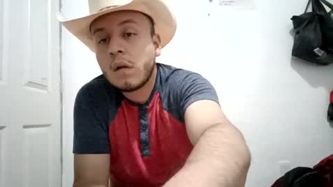 Snapshot of ricardogarcia21 chatting on 01-05-25, 08:22 ricardogarcia21 online show from 01-05-25, 08:22