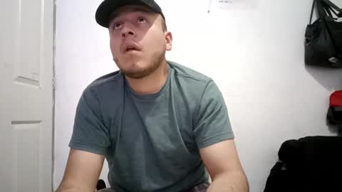 Snapshot of ricardogarcia21 chatting on 01-13-25, 08:05 ricardogarcia21 online show from 01-13-25, 08:05