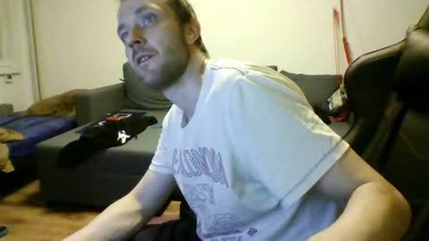 Snapshot of ricciardio chatting on 06-14-26, 08:55 ricciardio online show from 06-14-26, 08:55