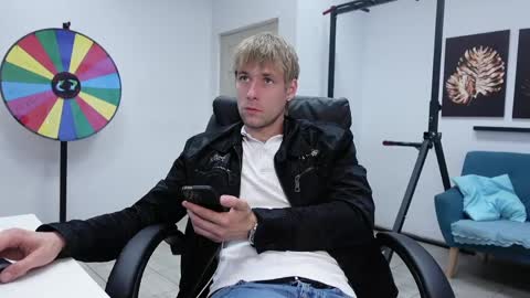 RICHARD HARDS online show from 06-03-26, 04:45