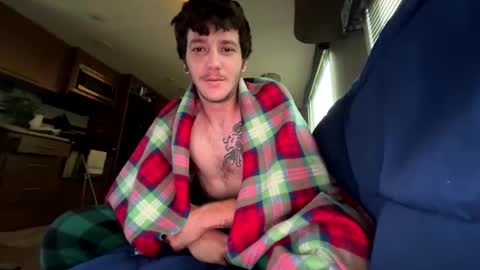 Snapshot of richard_thibo25 chatting on 05-24-26, 01:16 Slimrick online show from 05-24-26, 01:16