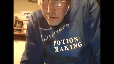 Snapshot of richbase chatting on 01-17-25, 11:18 Richbase online show from 01-17-25, 11:18