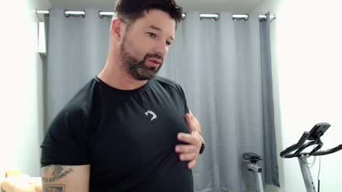 Snapshot of richrolland chatting on 11-27-25, 12:29 Rickseduction online show from 11-27-25, 12:29