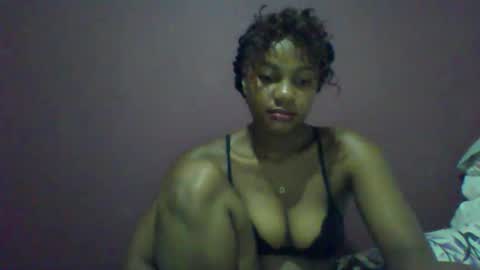 Snapshot of ricie001 chatting on 04-25-26, 01:41 ricie001 online show from 04-25-26, 01:41